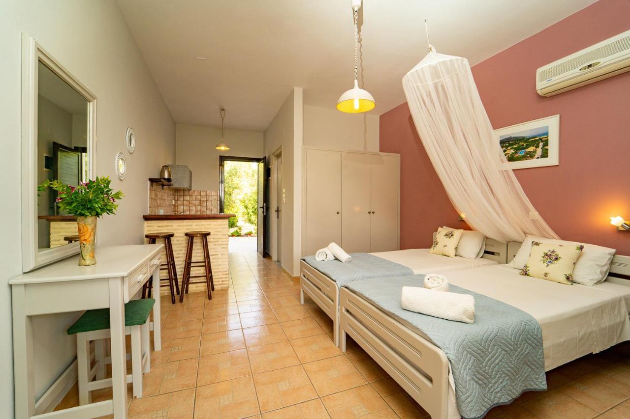 Ionio Holidays Katerina Apartments Vasilikí Esterno foto