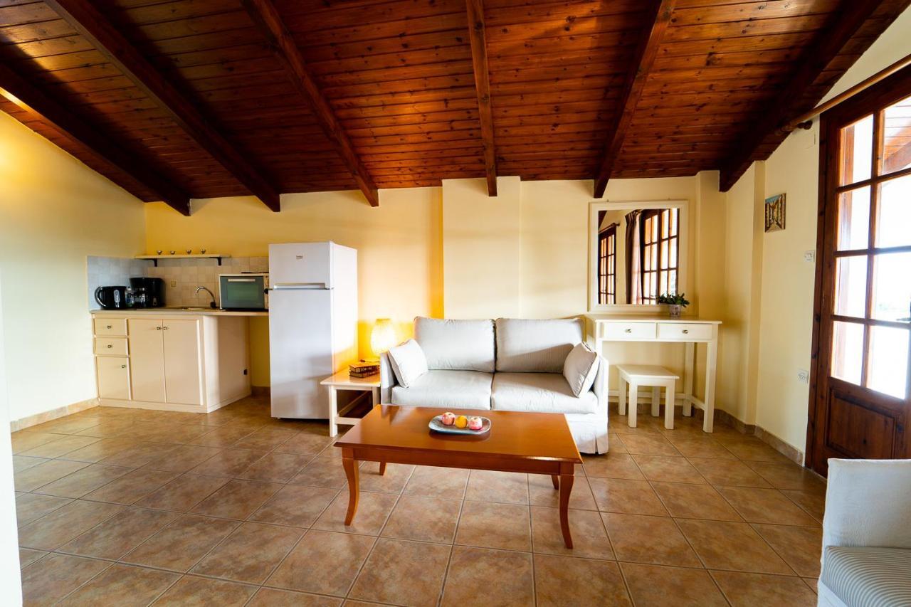 Ionio Holidays Katerina Apartments Vasilikí Esterno foto