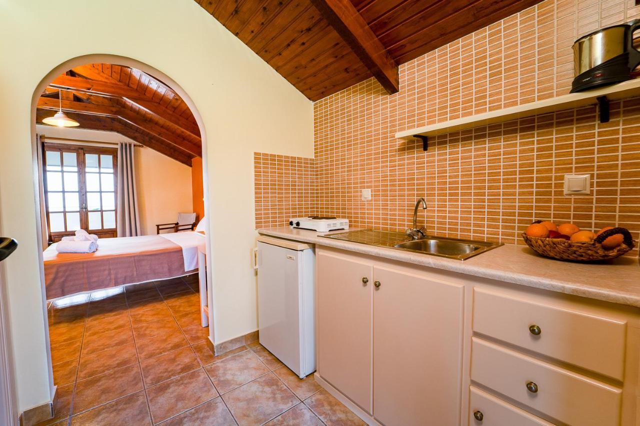 Ionio Holidays Katerina Apartments Vasilikí Esterno foto