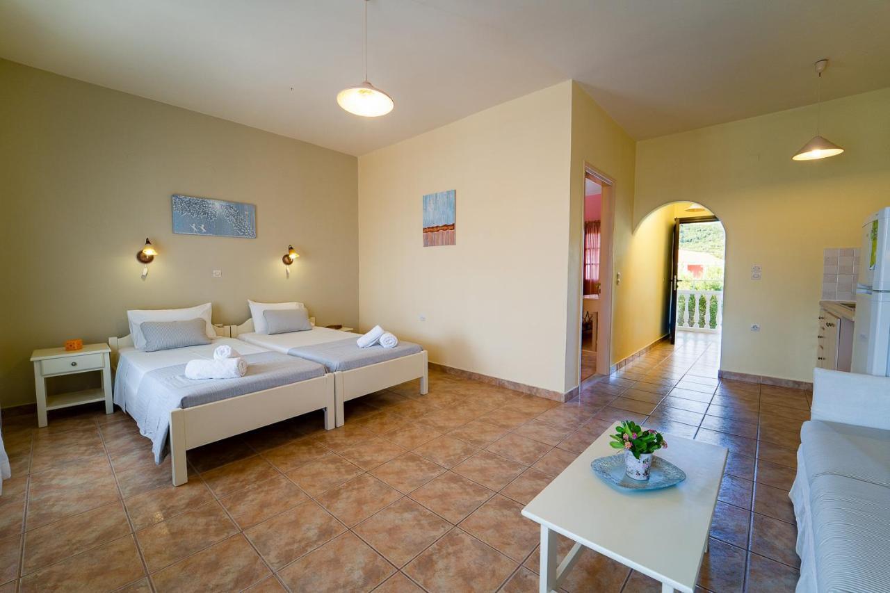 Ionio Holidays Katerina Apartments Vasilikí Esterno foto
