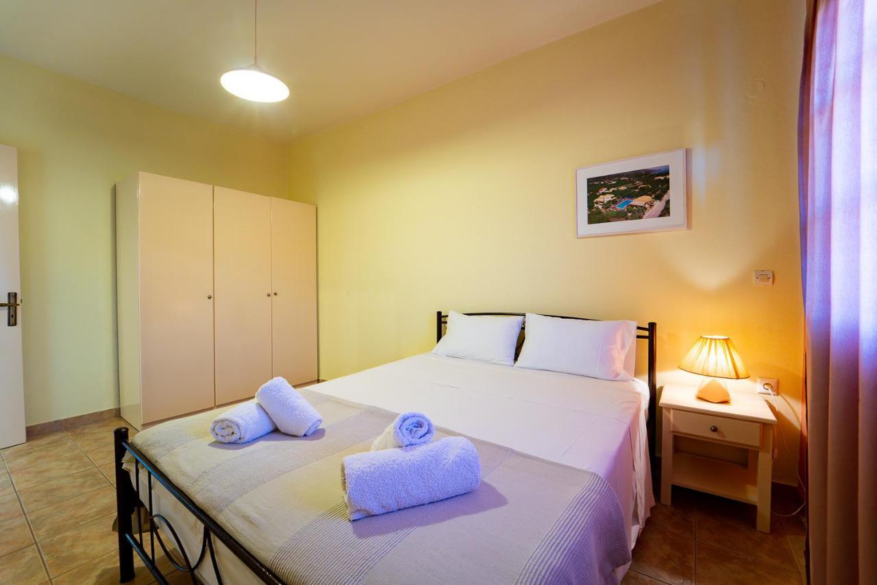Ionio Holidays Katerina Apartments Vasilikí Esterno foto